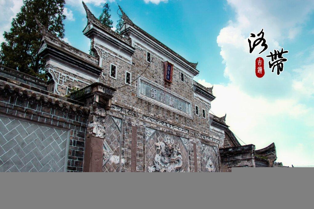 1月25日,第三届黑龙江冰雪非遗节,杜尔伯特公主为哈尔滨上分了,霸气走秀,气场全开!
